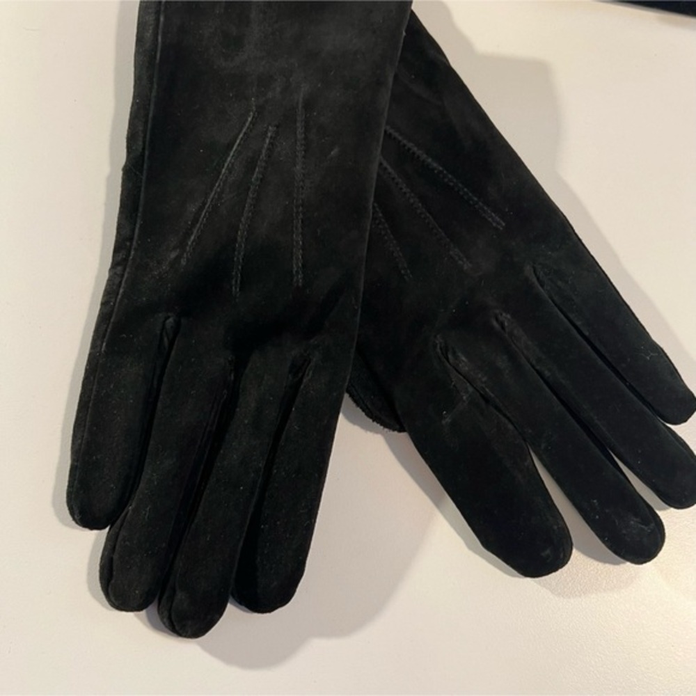 Women's Size Large ladies black suede leather gloves.  New.